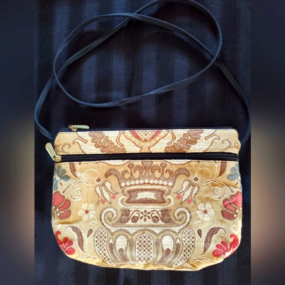 Danny K - Tapestry, Fully Lined Handbag 